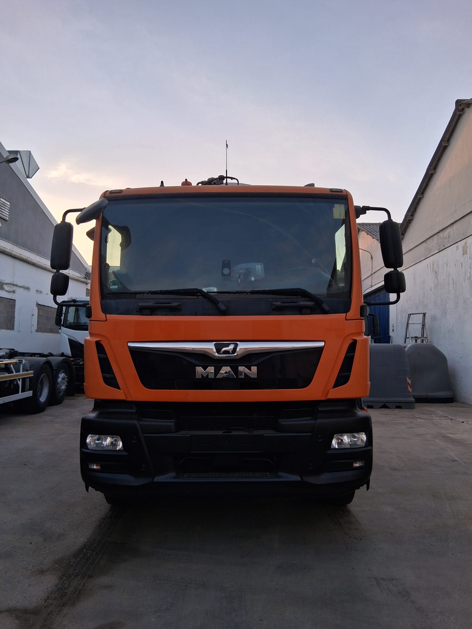 CAMION RECOLECTOR CARGA TRASERA ROTOPRESS